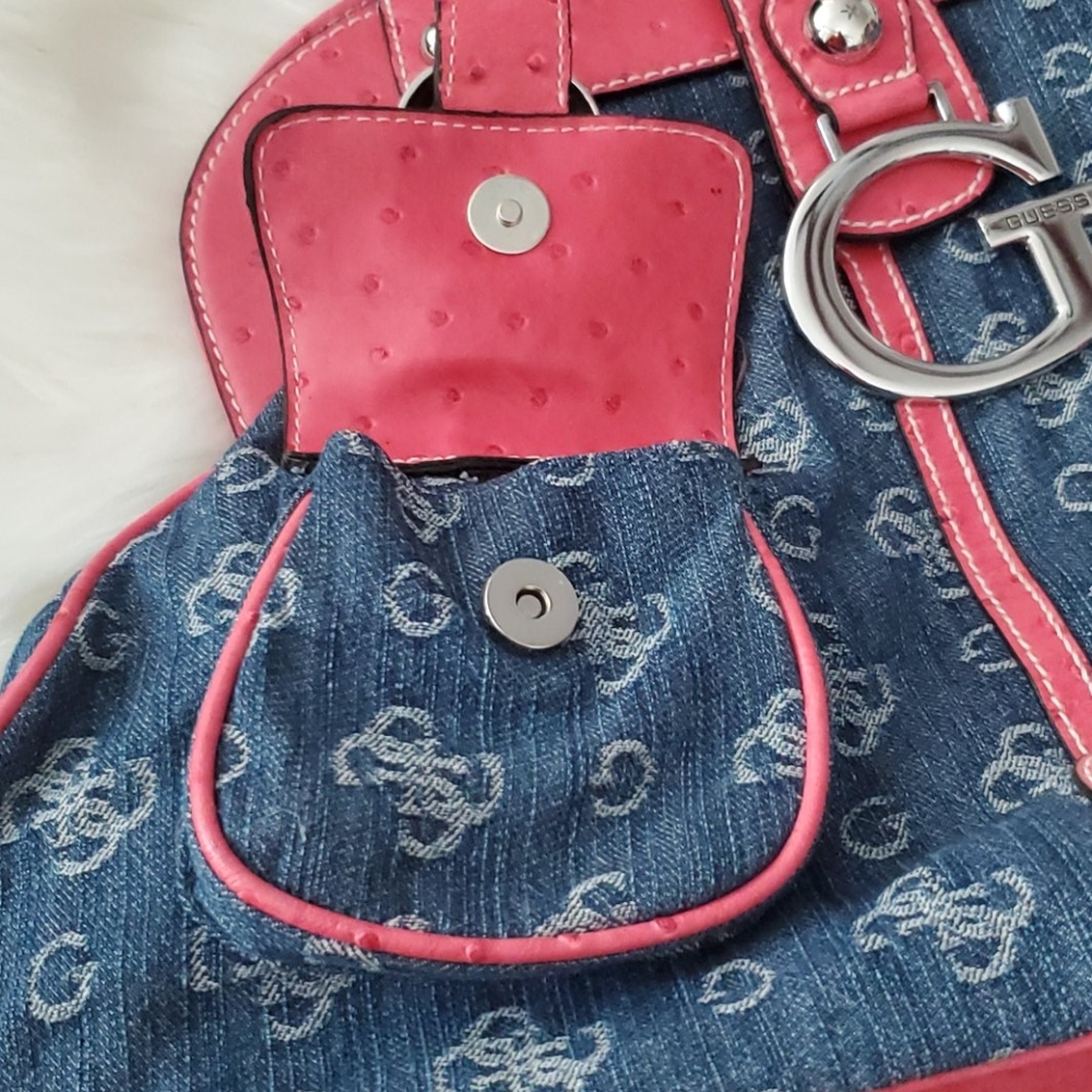Guess purse - Picture 3 of 6
